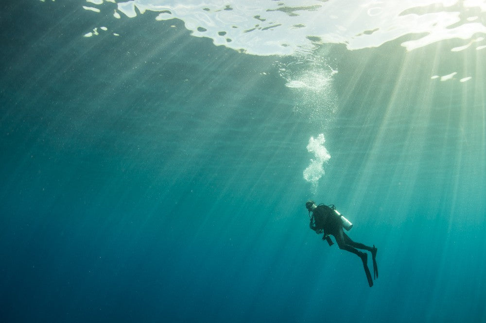 Navigating the Depths: A Comprehensive Guide on Overcoming Scuba Diving Fears