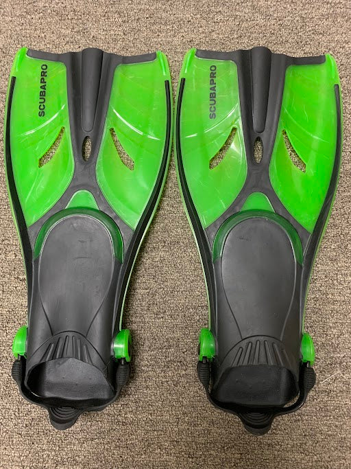 Used ScubaPro Dolphin Fins