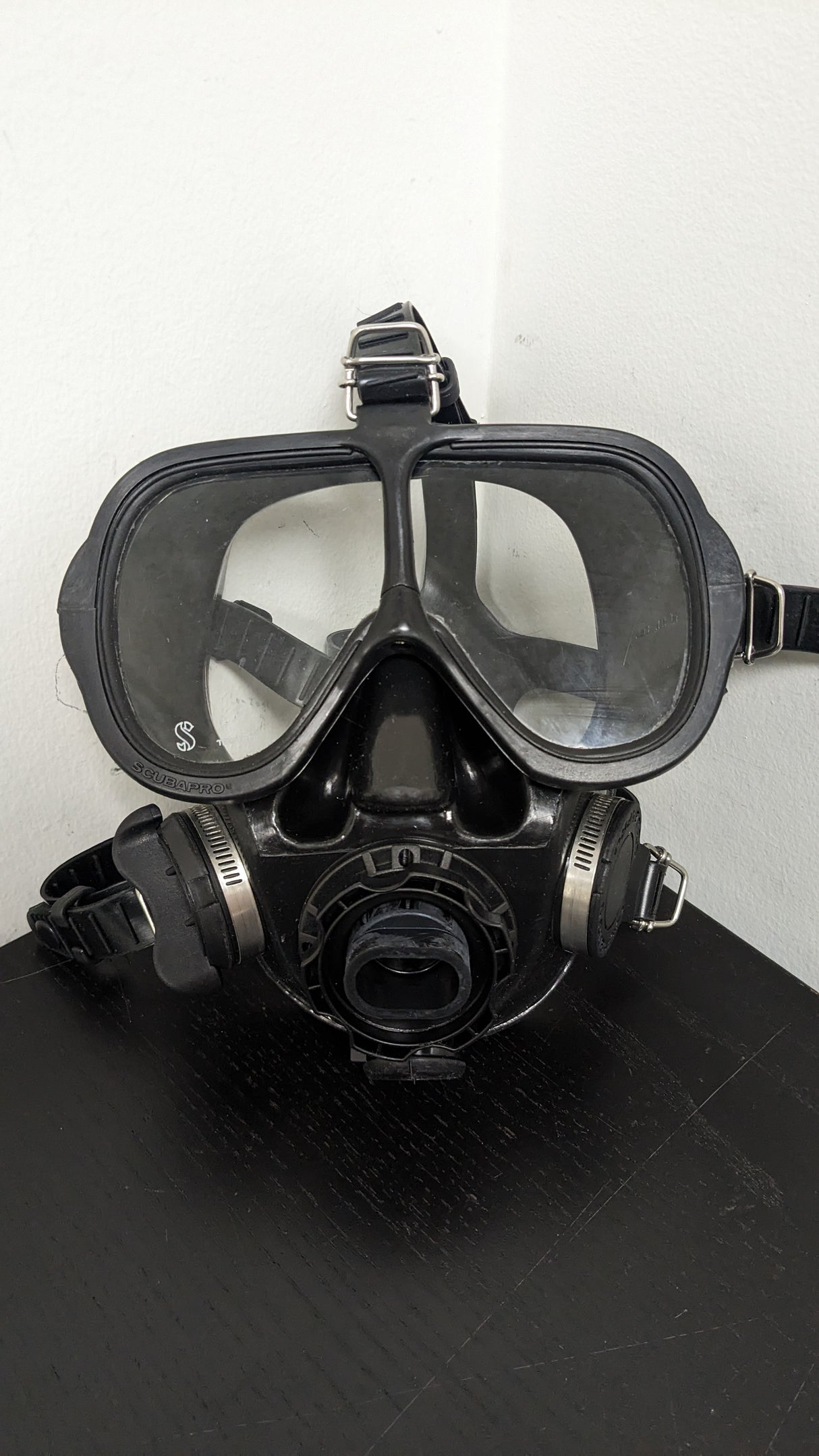 Used ScubaPro Full Face Dive Mask