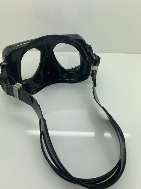 Used Scubapro Solara Dive Mask